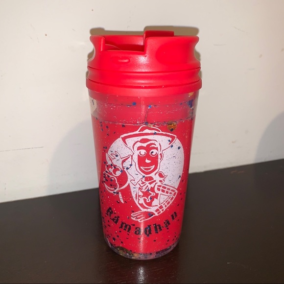 Personalized kids tumbler with floating glitters - Picture 3 of 5